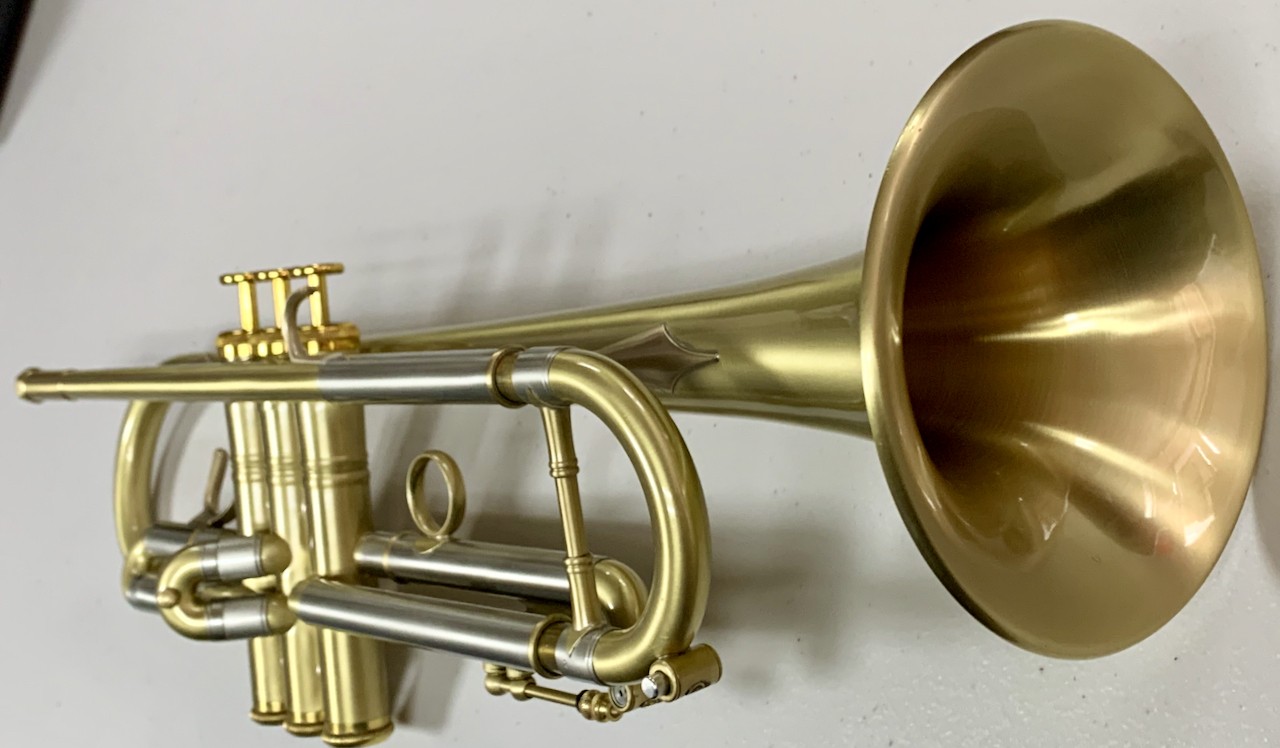 Wild Thing SN/ 31033 By Flip Oakes (brushed Lacquer) – HornTrader.com