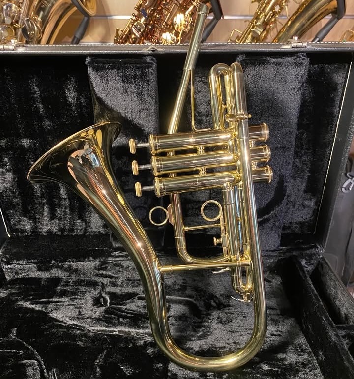 DEG “Classic” Sax-Shaped Trumpet S/n C2712 RARE! - Image 2