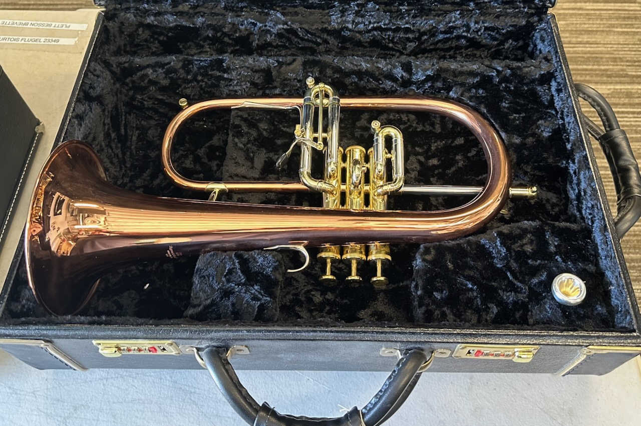 Kanstul Mdl 1525 Flugelhorn S/n 32759 w/ Case and Mpc - Image 12