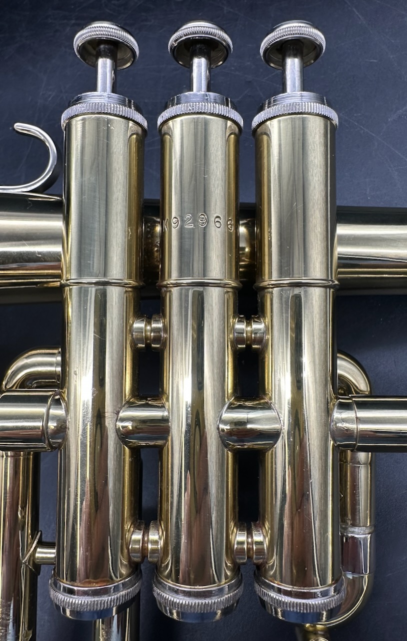 Getzen Eterna Mdl 895 Flugelhorn - Image 10