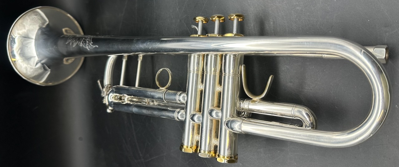 Eastman Mdl ETR 520GS S/n 511288 Silver W/ Gold Trim - Image 10
