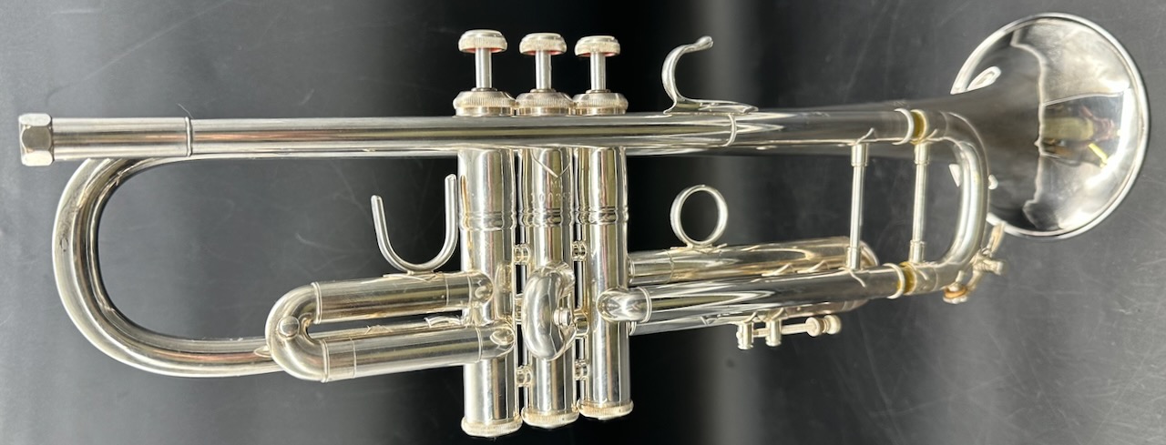 Bach Stradivarius 37 ML • S/N 100352 • Elkhart • Excellent Silver Plate • Original Case & 10½C Mouthpiece - Image 2