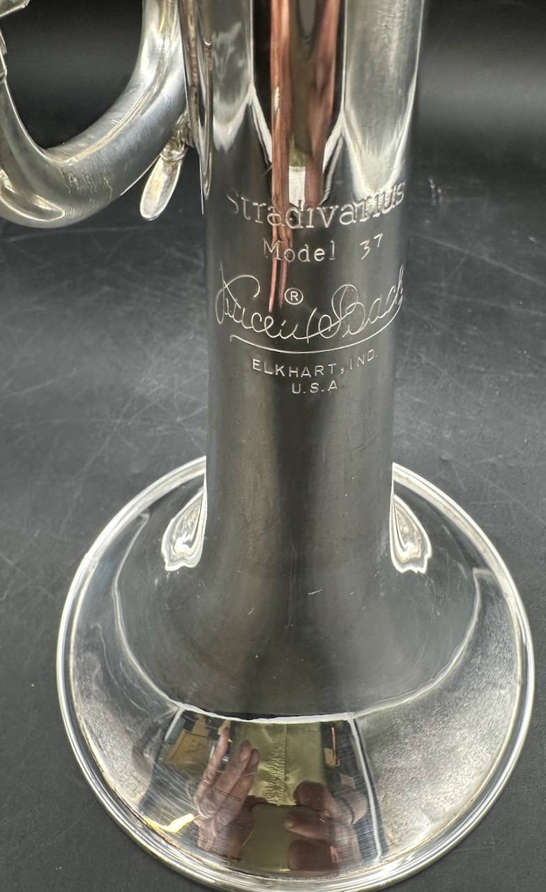 Bach Stradivarius 37 ML • S/N 100352 • Elkhart • Excellent Silver Plate • Original Case & 10½C Mouthpiece - Image 7