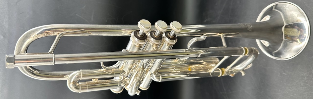 Bach Stradivarius 37 ML • S/N 100352 • Elkhart • Excellent Silver Plate • Original Case & 10½C Mouthpiece - Image 4