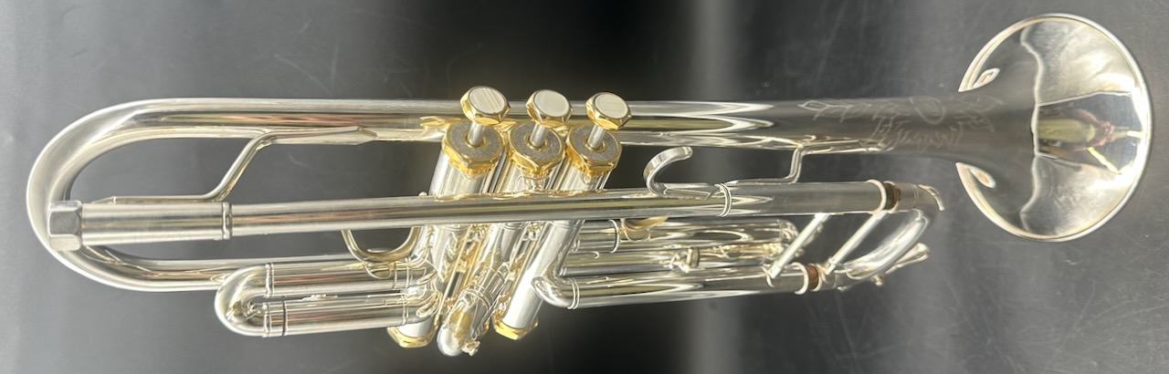 Eastman Mdl ETR 520GS S/n 511288 Silver W/ Gold Trim - Image 3