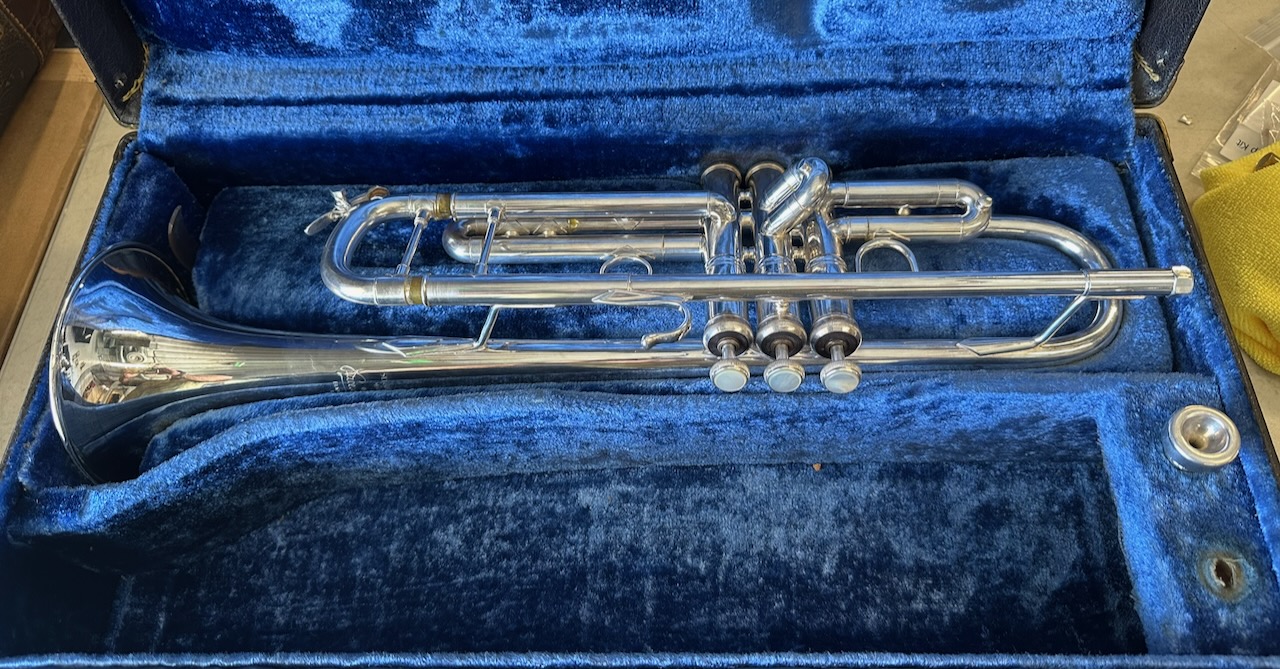 Bach Stradivarius 37 ML • S/N 100352 • Elkhart • Excellent Silver Plate • Original Case & 10½C Mouthpiece - Image 13