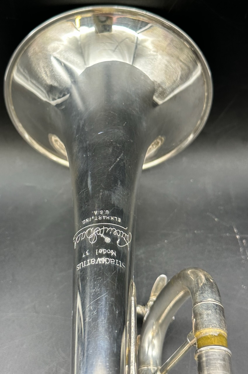 Bach Stradivarius 37 ML • S/N 100352 • Elkhart • Excellent Silver Plate • Original Case & 10½C Mouthpiece - Image 10