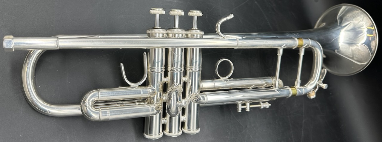 Bach Stradivarius Model 180-37 Bb S/n 732815 (Silver ) Like New! - Image 8