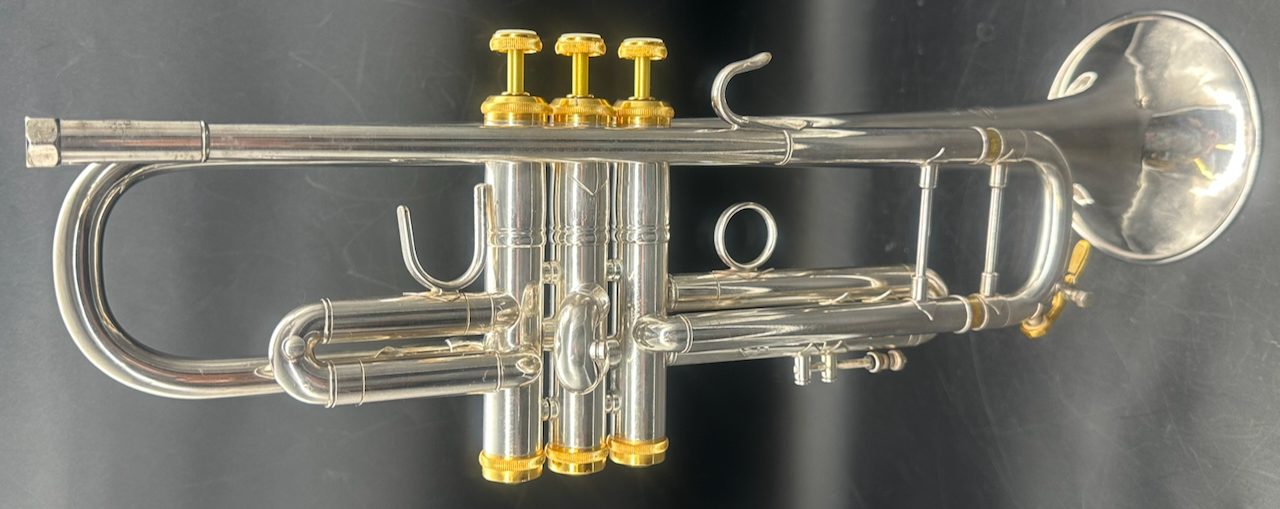 Bach Stradivarius Model 37 ML Trumpet S/n 165228 - Image 2