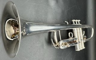 Yamaha YTR- 9445CH S/n D57889 W/ Reeves Alignment 3rd Vented Slide Gen III - Image 5