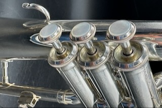 Yamaha YFH-631G Flugelhorn S/n 458175 (Silver Plate) - Image 5