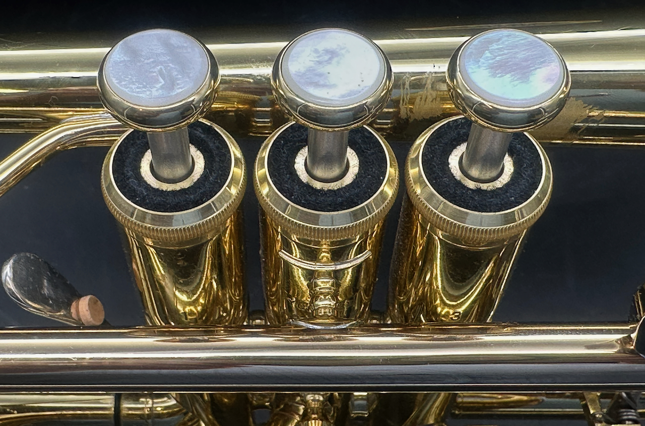 YCR-8335 "NEO" Cornet S/n D78472 - Image 10